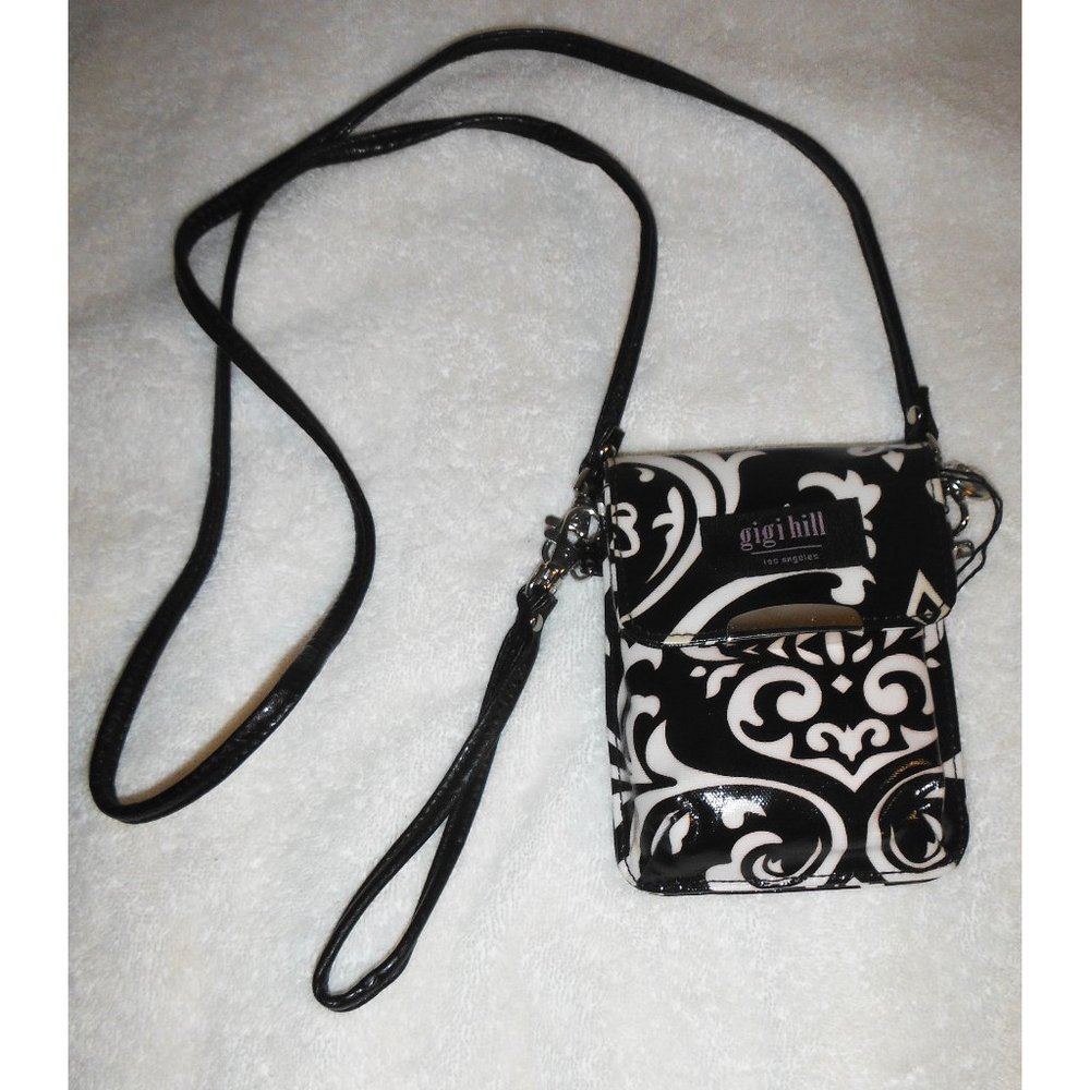 Gigi Cell phone crossbody purse
